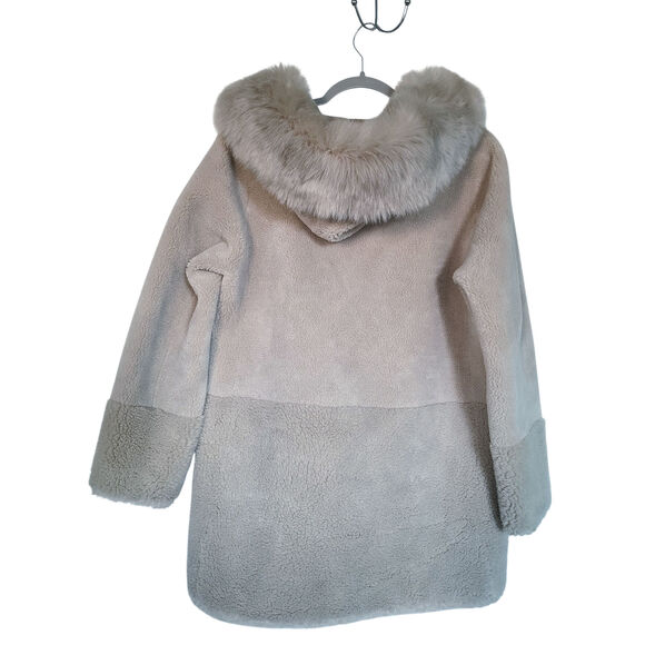 Bubish Molly Faux Fur Jacket in
Light Beige Size Medium - Picture 6 of 7